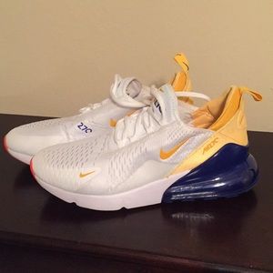 Nike Air Max 270s (Women’s 10/Men’s 8)